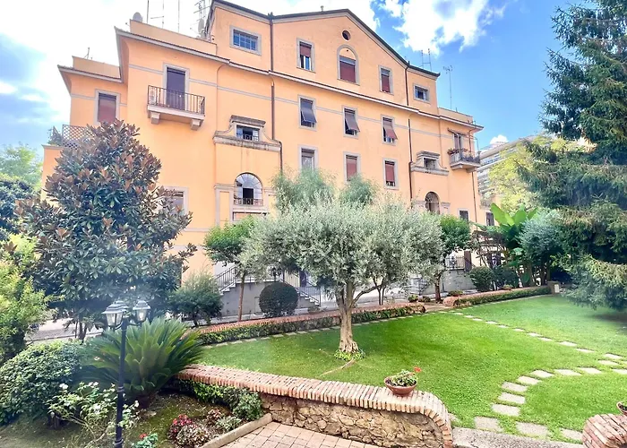 The Stylish At Ponte Milvio